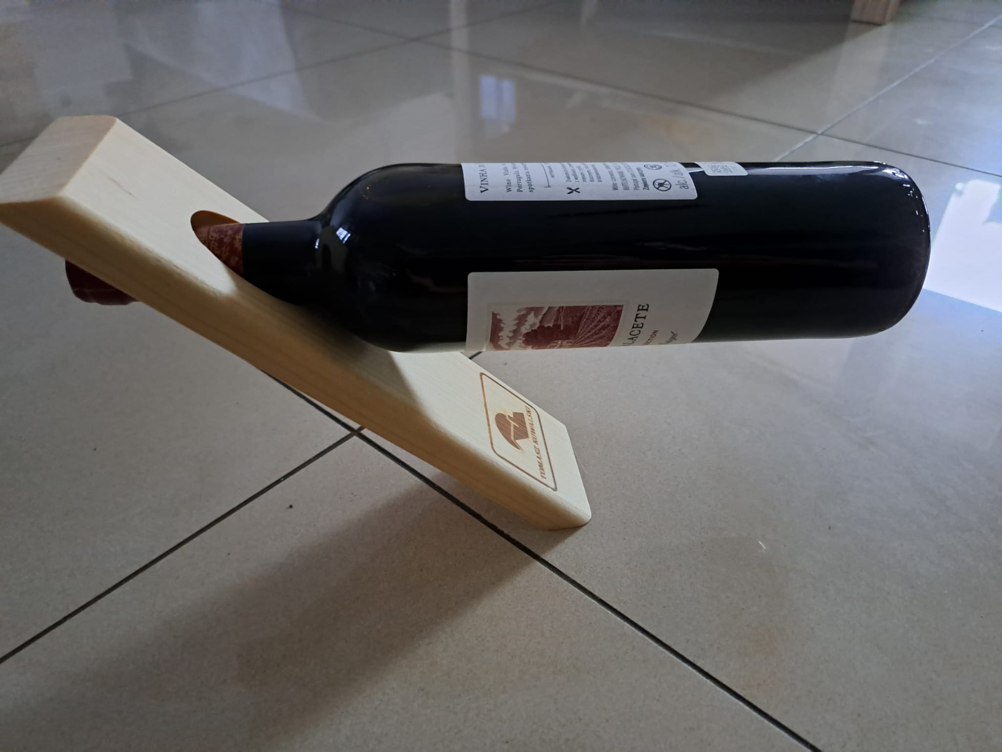 Stojak na wino